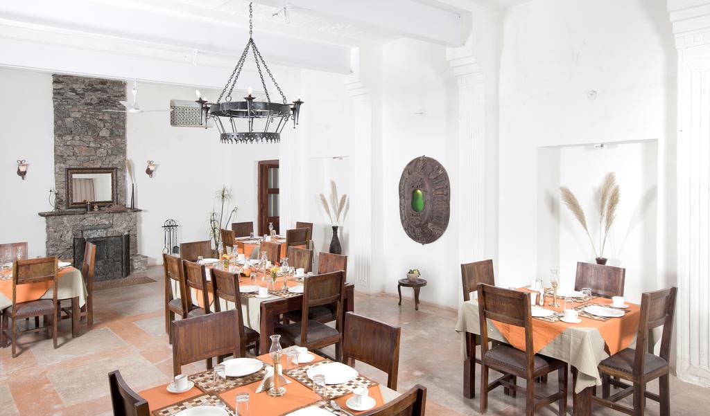 Ghanerao Royal Castle Hotel Udaipur Restaurant