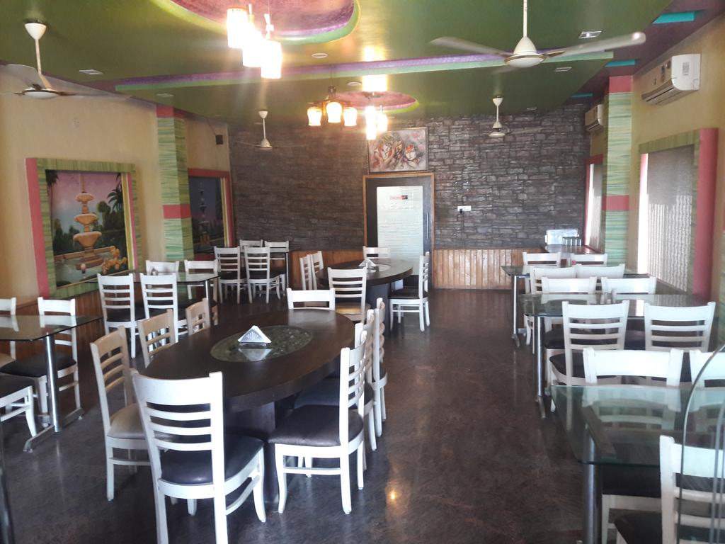 Monika Palace Hotel Udaipur Restaurant