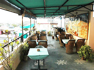 Jag Niwas Guest House Udaipur Restaurant