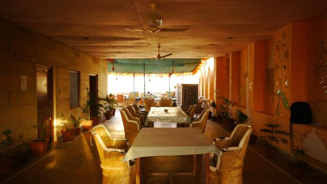 Roop Mahal Hotel Udaipur Restaurant