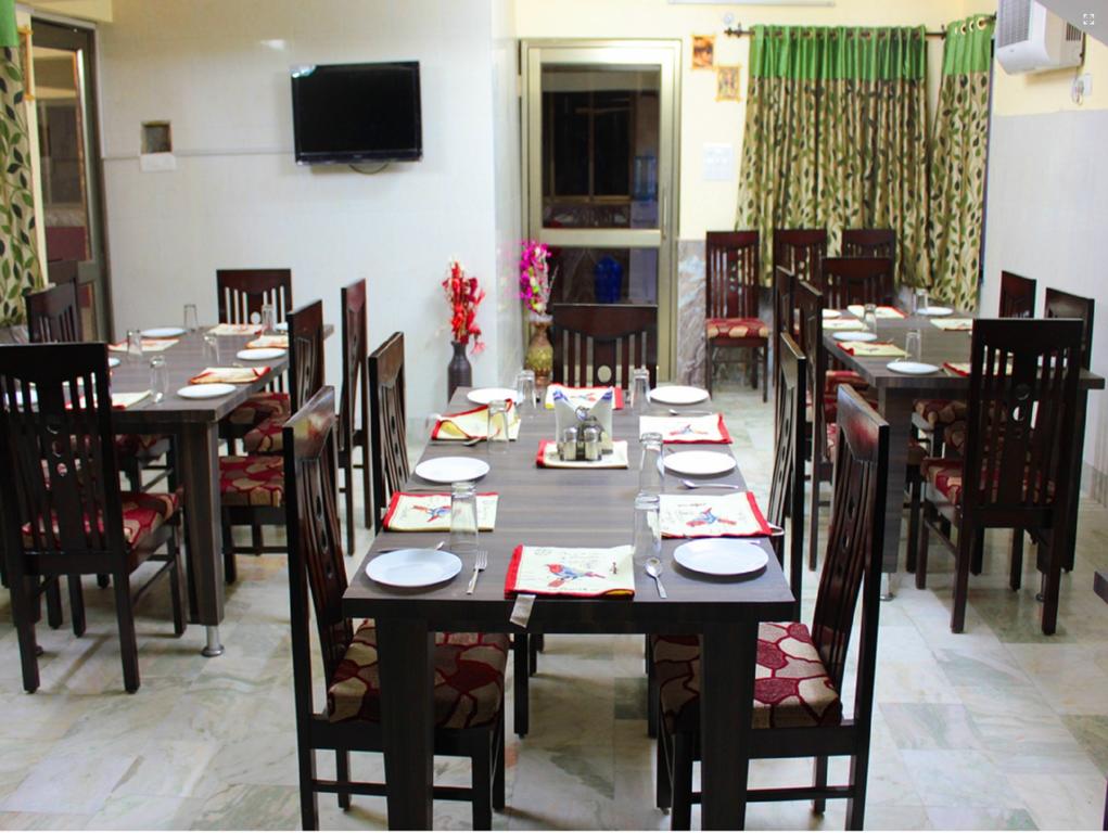 Rajeshwari Resort Udaipur Restaurant