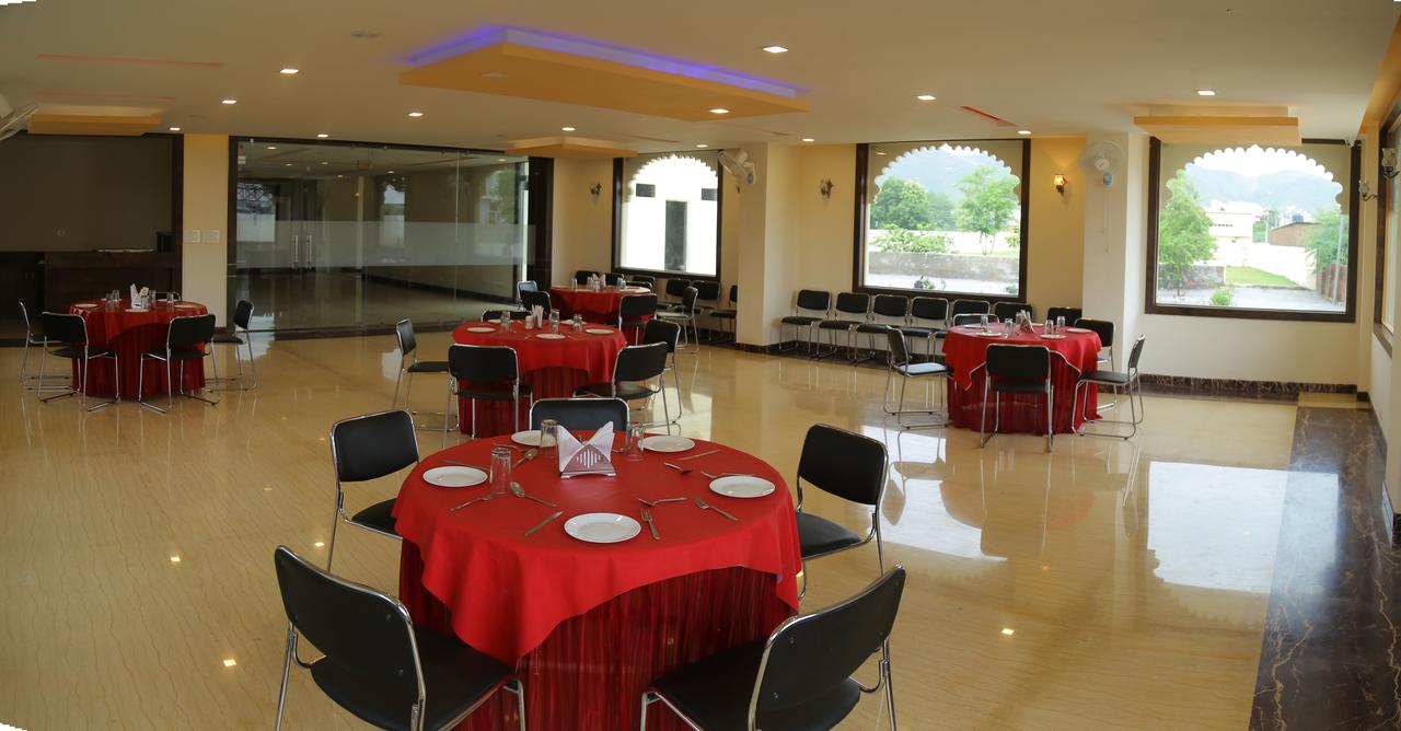 The Byke Riddhi Inn Hotel Udaipur Restaurant