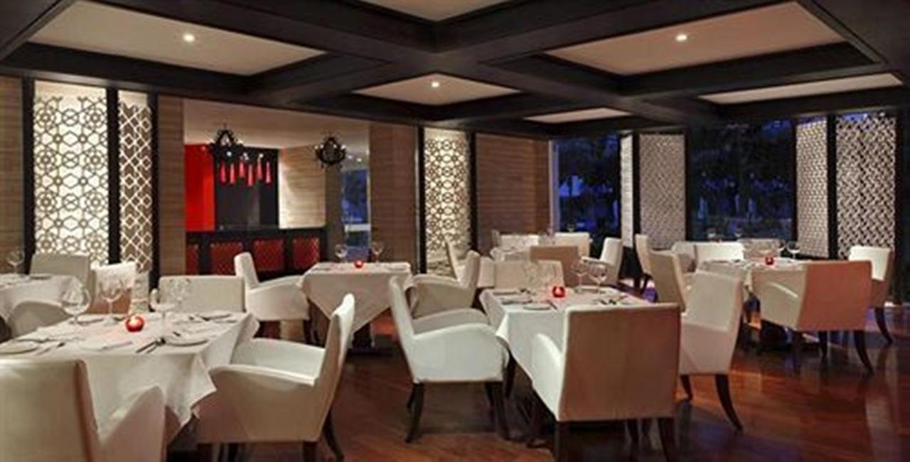 Radisson Blu Resort Udaipur Restaurant