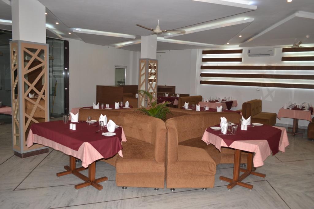 JMD Palace Hotel Udaipur Restaurant